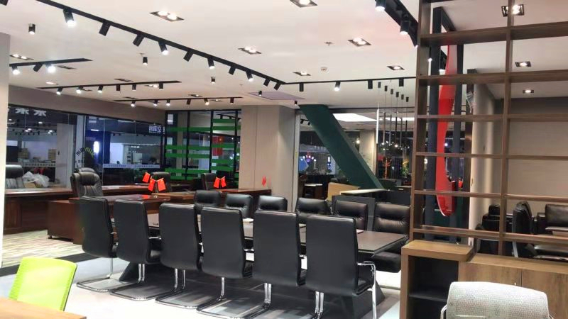 思進(jìn)家具湖南省長(zhǎng)沙市專賣店